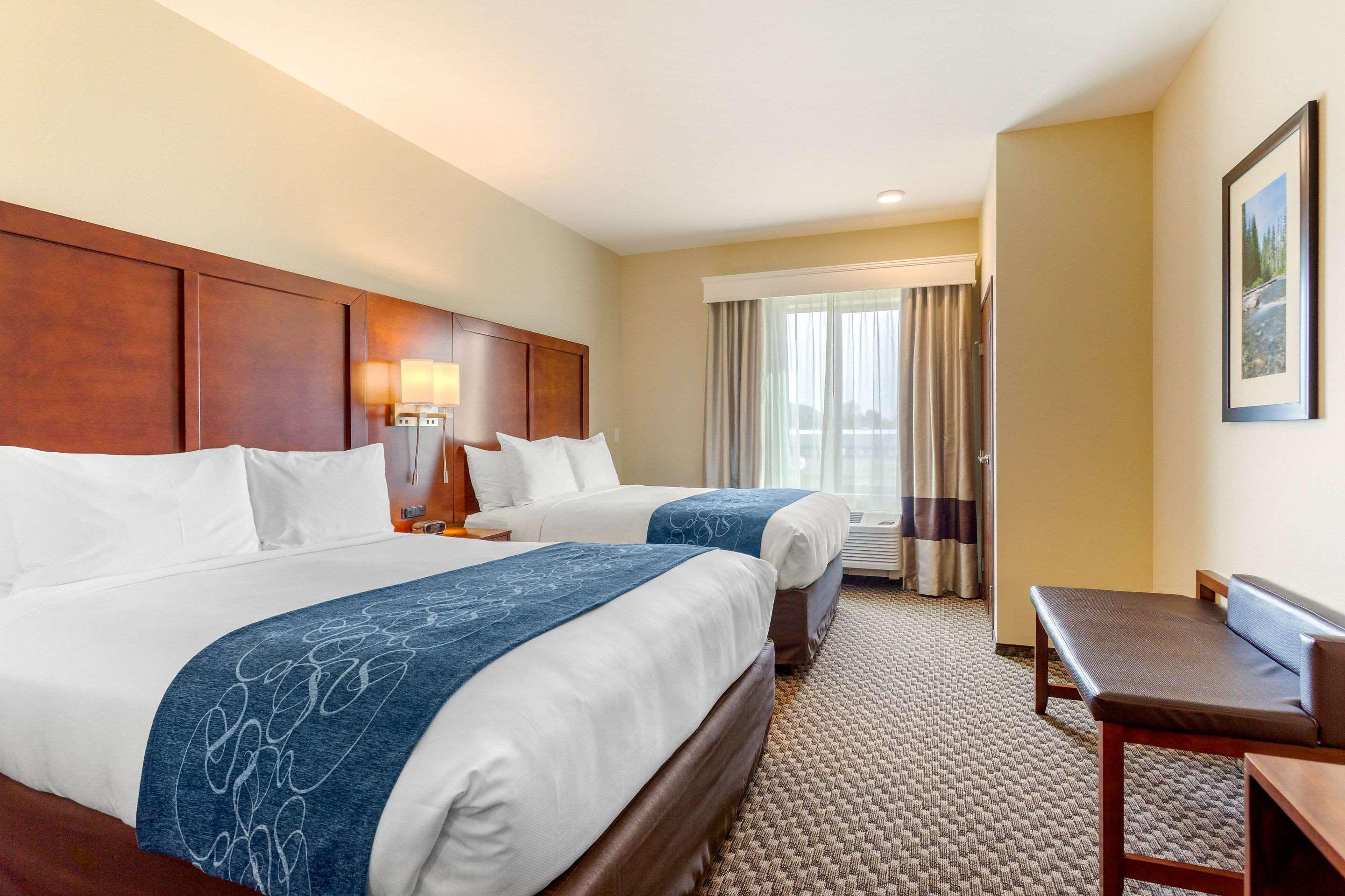Comfort Suites Burlington Near I-5 מראה חיצוני תמונה