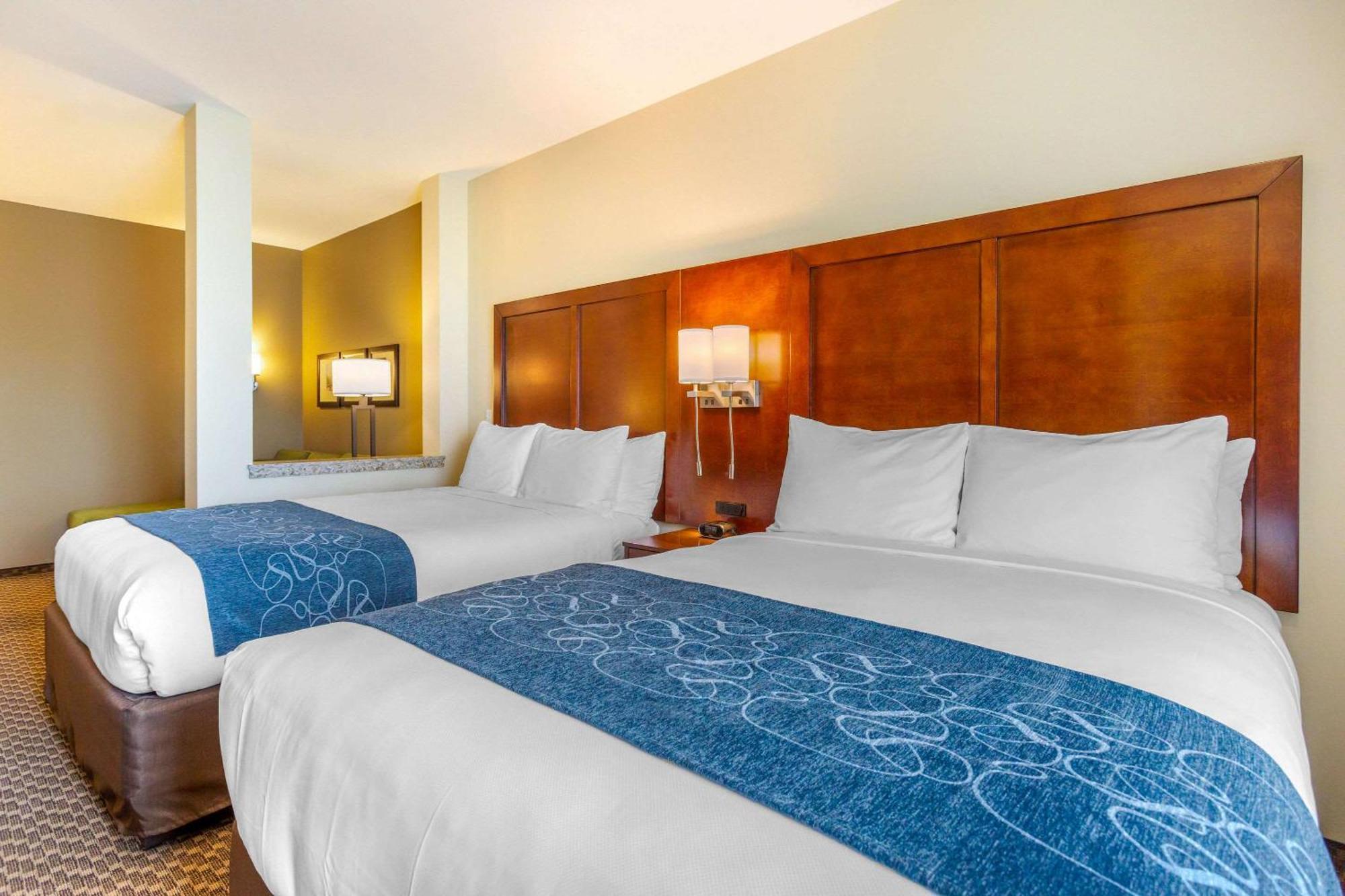 Comfort Suites Burlington Near I-5 מראה חיצוני תמונה
