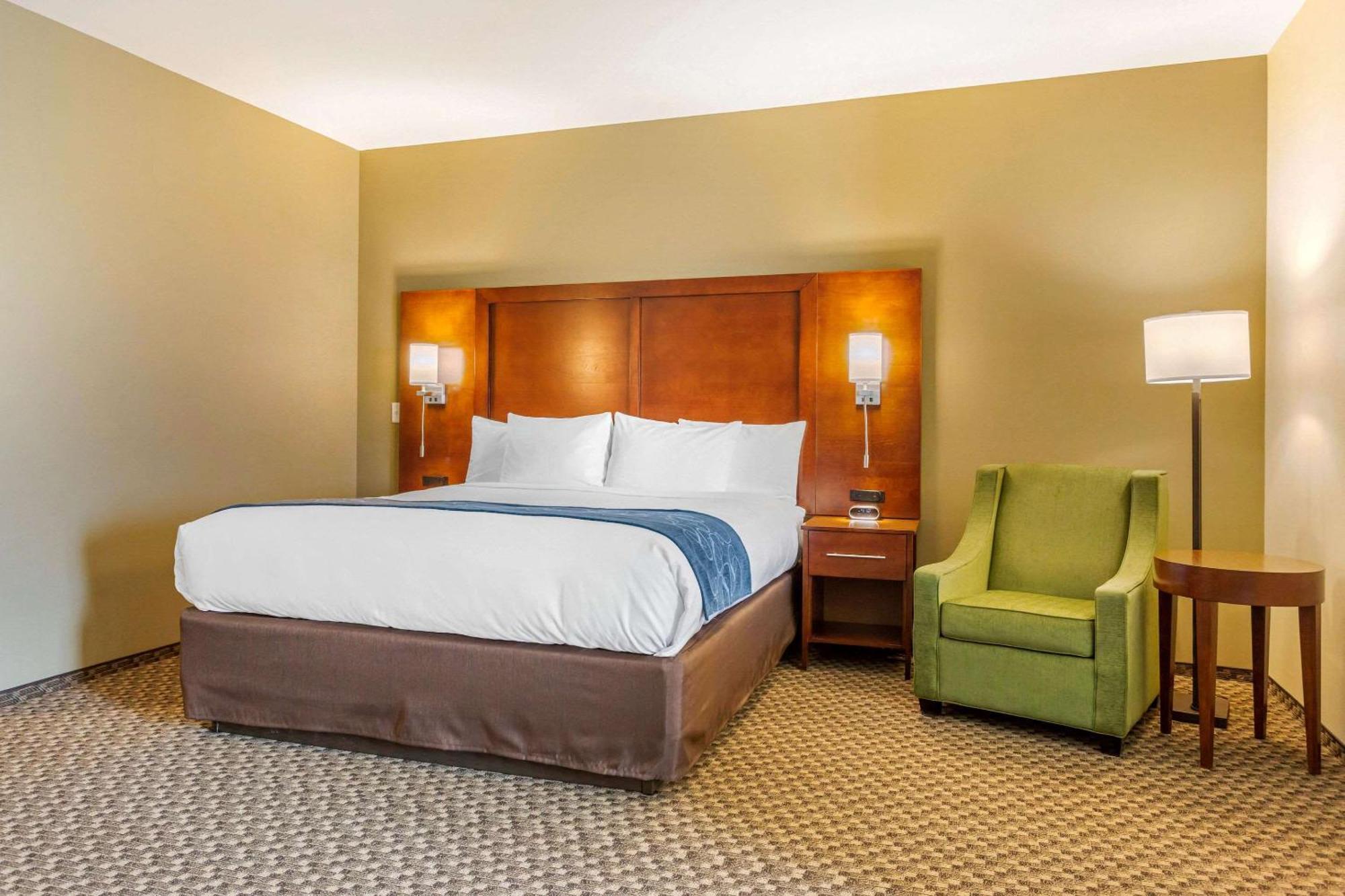 Comfort Suites Burlington Near I-5 מראה חיצוני תמונה