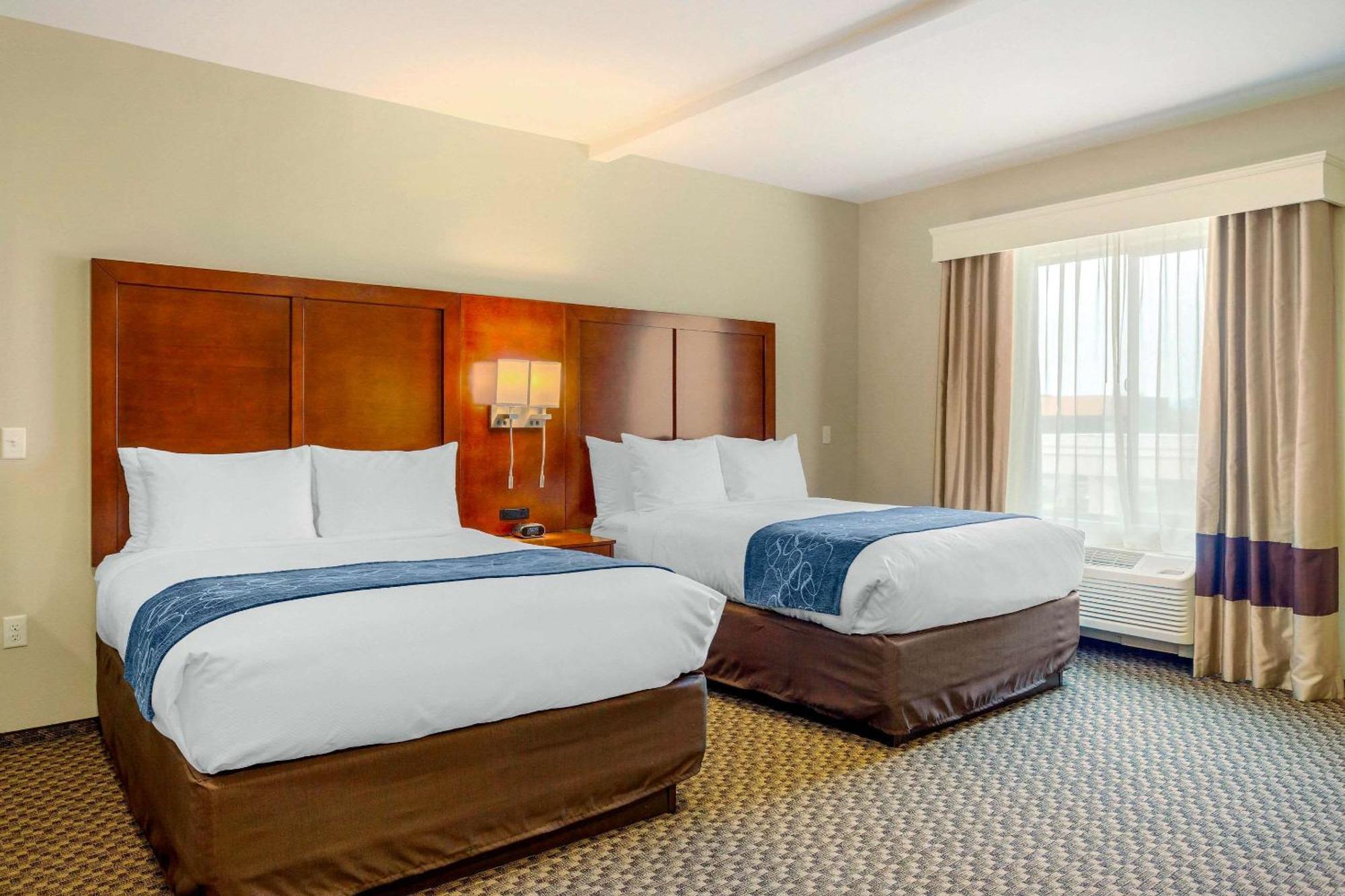 Comfort Suites Burlington Near I-5 מראה חיצוני תמונה