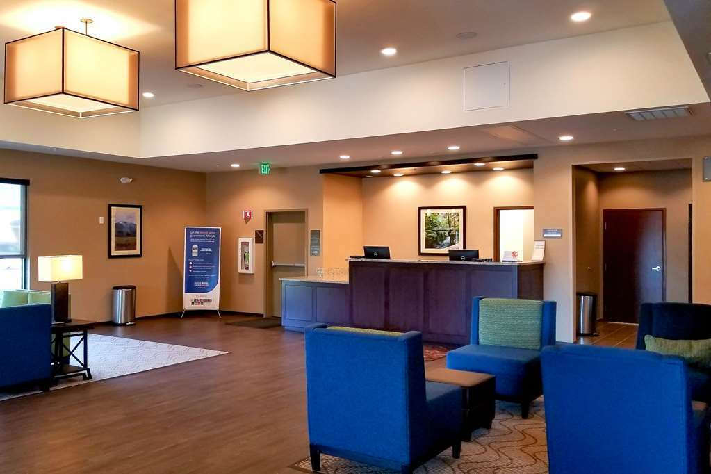 Comfort Suites Burlington Near I-5 מראה פנימי תמונה