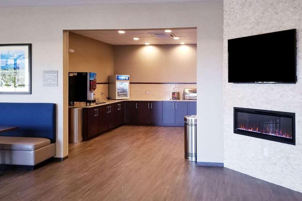 Comfort Suites Burlington Near I-5 מסעדה תמונה